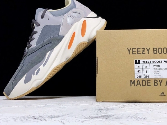 FV9922 v2 Boost 700 'Magnet' Yeezy Adidas 0729